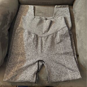 EUC Victoria’s Secret Pink Active Leggings. Size Medium. 2 pairs sold together.